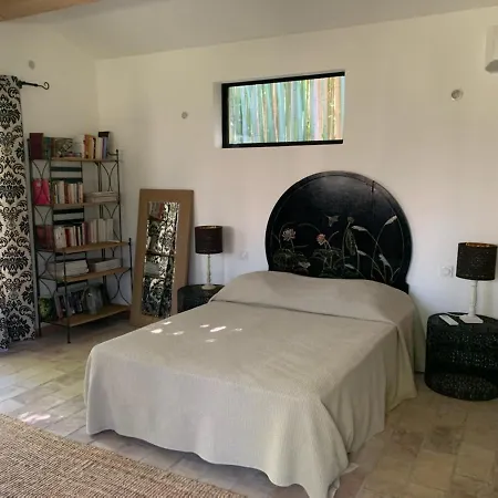 D'hote Charlambias 3* Vallabrègues