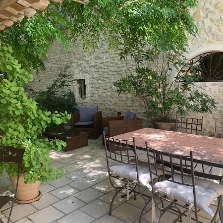 D'hote Charlambias Vallabrègues